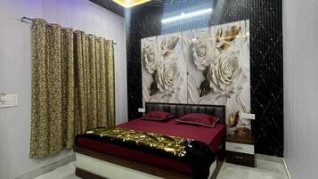 Family Room | Rollaway beds, free WiFi, bed sheets