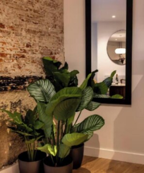 Interior - Luxury Renovated 3-Bedroom Apartment in the Heart of Madrid (Madrid)