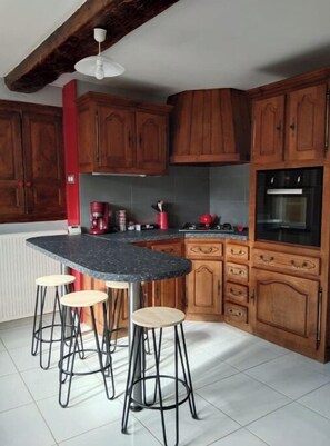 Private kitchen - Le gîte Isabelle (Avot)