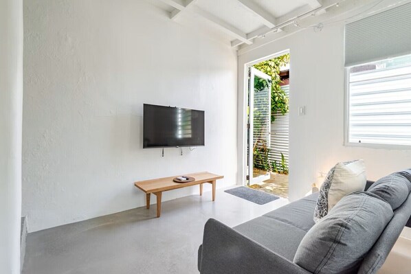 TV, offices