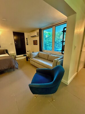 1 bedroom, desk, iron/ironing board, travel cot - Monaco Garden-Level Urban Enclave by Stay Here PR (San Juan)