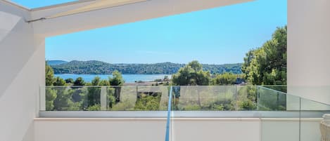 Villa | Terrace/patio