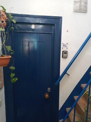 Interior - Bachelor apartment in the heart of Lisbon (Lisboa)