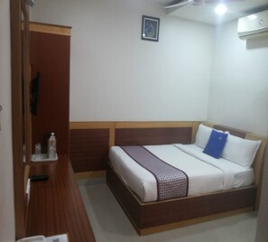 Room - White Parrot (Mysuru)