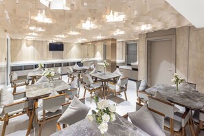 Dining - Tide Hotels and Resorts (Abuja)