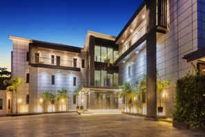 Exterior - Tide Hotels and Resorts (Abuja)