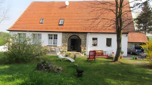 Exterior - Alte Schule Altefeld, Holiday Apartment for 4 Guests (70 m²) (Herleshausen)