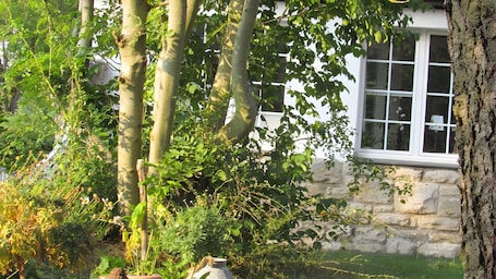 Exterior detail. Alte Schule Altefeld, Holiday Apartment for 4 Guests (70 m²)