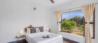 ALAYA STAYS KHADE FARMS 4BHK PetFriendly