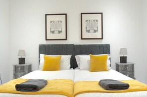 2 bedrooms, iron/ironing board, travel cot, WiFi