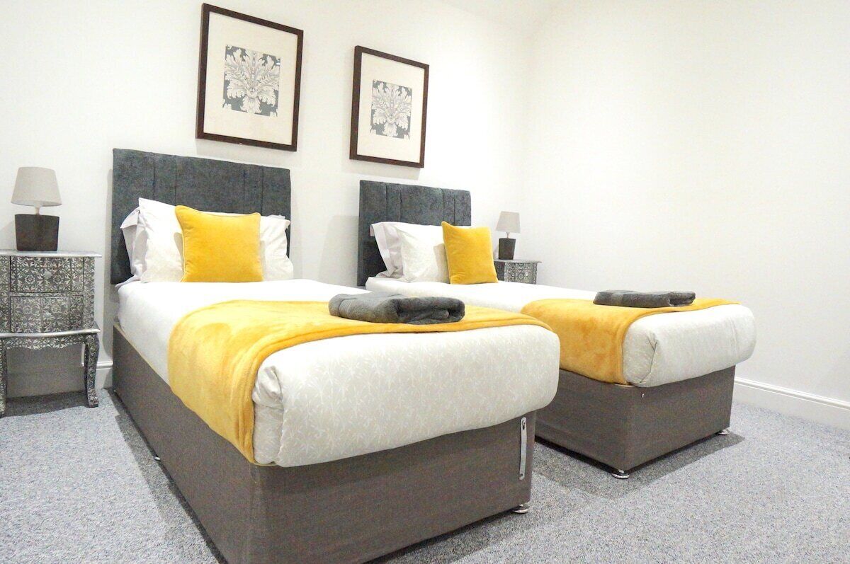 2 bedrooms, iron/ironing board, travel cot, WiFi