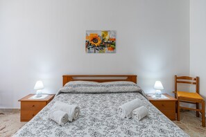 2 bedrooms, WiFi - 'Wolf House' Apartment with Private Terrace, Wi-Fi and Air Conditioning (Noto)