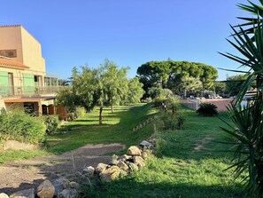 Property grounds - Gite Magdalena, vue sur les albères (Argelès-sur-Mer)