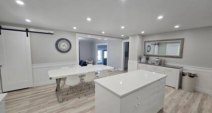 Stylish Stay in the Heart of Kingston â Steps from the Waterfront