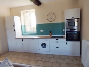 Private kitchen - Charming gîte in an idyllic setting (Valliquerville)