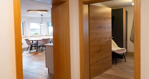Interior - Welcome to the “Bienenwiese” – your spacious retreat. (Wildschönau)