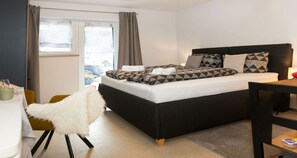 Room - This DOUBLE ROOM serves as a starting point for many activities (Wildschönau)