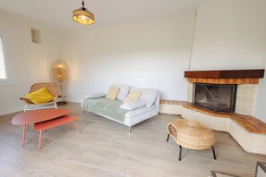 Living area - Villa Solanne - Garden, pool & comfort / 10 travellers (Narrosse)