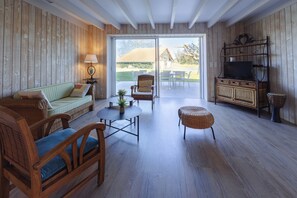 Living area - Villa Solanne - Garden, pool & comfort / 10 travellers (Narrosse)