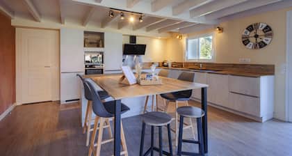 Villa Solanne - Jardin, piscine & confort / 10 voyageurs