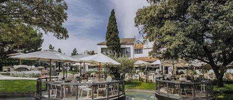 Restaurante al aire libre