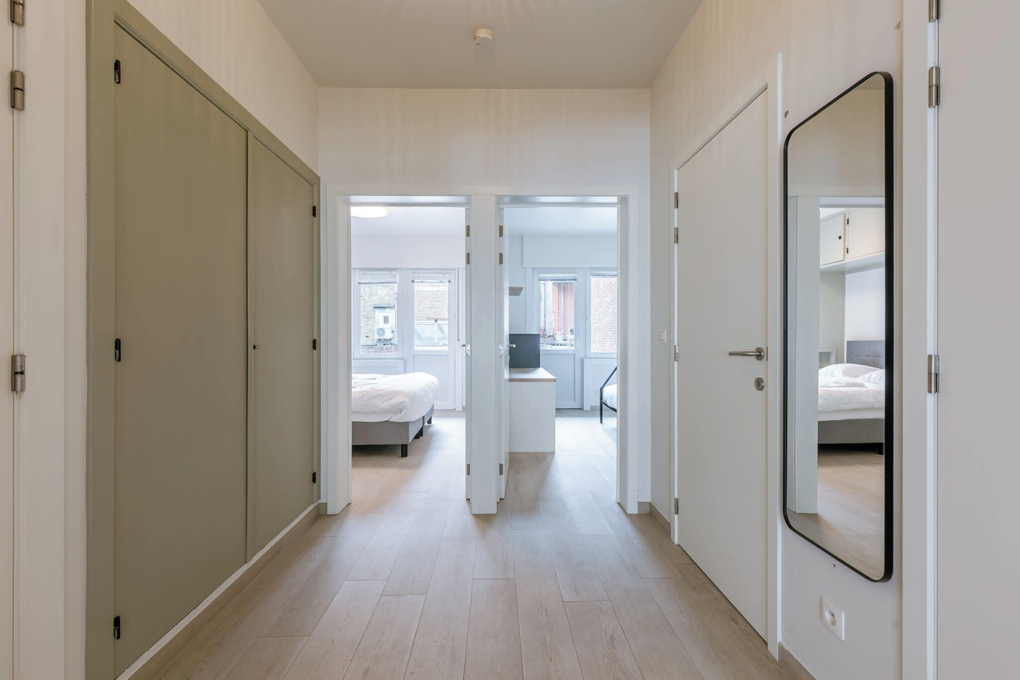 2 bedrooms, iron/ironing board, WiFi