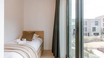 3 chambres, fer et planche à repasser, Wi-Fi, draps fournis