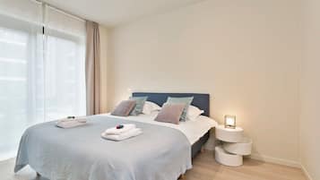 3 chambres, fer et planche à repasser, Wi-Fi, draps fournis