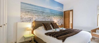 Bright 2BR retreat w/ Wifi & workspace
