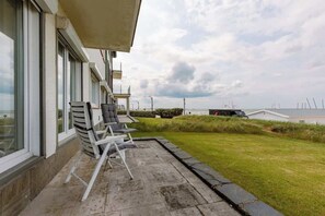 Terrace/patio - Beachfront retreat at Knokke-Heist (Knokke-Heist)