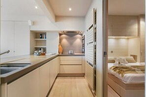 2 Schlafzimmer, Reisekinderbett, WLAN, Bettwäsche