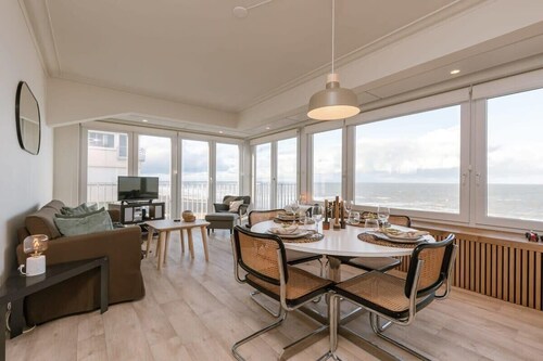 Casiola - Seaview apartment with private garage