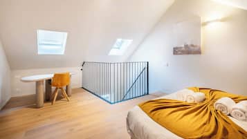 1 slaapkamer, een bureau, wifi, beddengoed