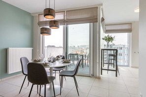 Dining - Casiola - Cozy seaside apartment with terrace (Oostende)