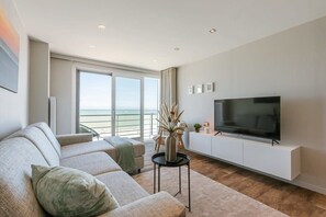 TV, offices - Casiola - Cosy apartment with frontal seaview (Nieuwpoort)