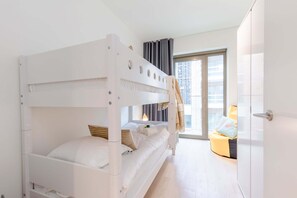 3 chambres, fer et planche à repasser, lit parapluie, Wi-Fi