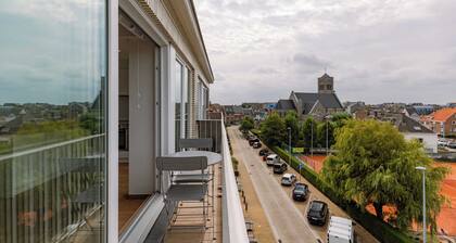 Renovated Apartment 5 Min to Beach