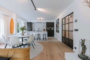 Dining - Casiola - Modern 3-bedroom apartment (Oostende)