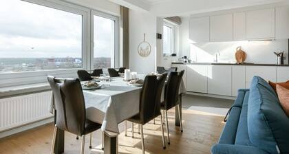Bright 2BR retreat w/ kitchen & workspace