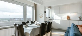 Bright 2BR retreat w/ kitchen & workspace