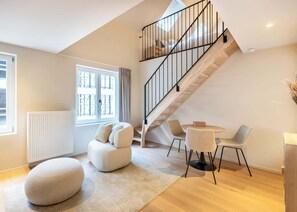 Interior - Chic Duplex Studio with City Views Ghent (Gent)