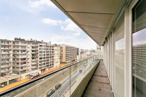 Property grounds - Casiola - Bright, modern apartment with terrace ne (Oostende)