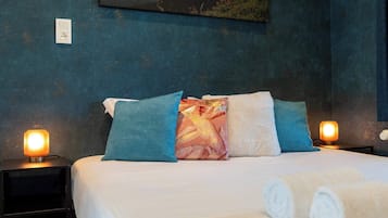 1 chambre, fer et planche à repasser, Wi-Fi, draps fournis