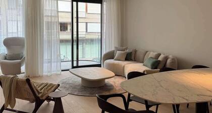 Apartment w/ beach access & balcony
