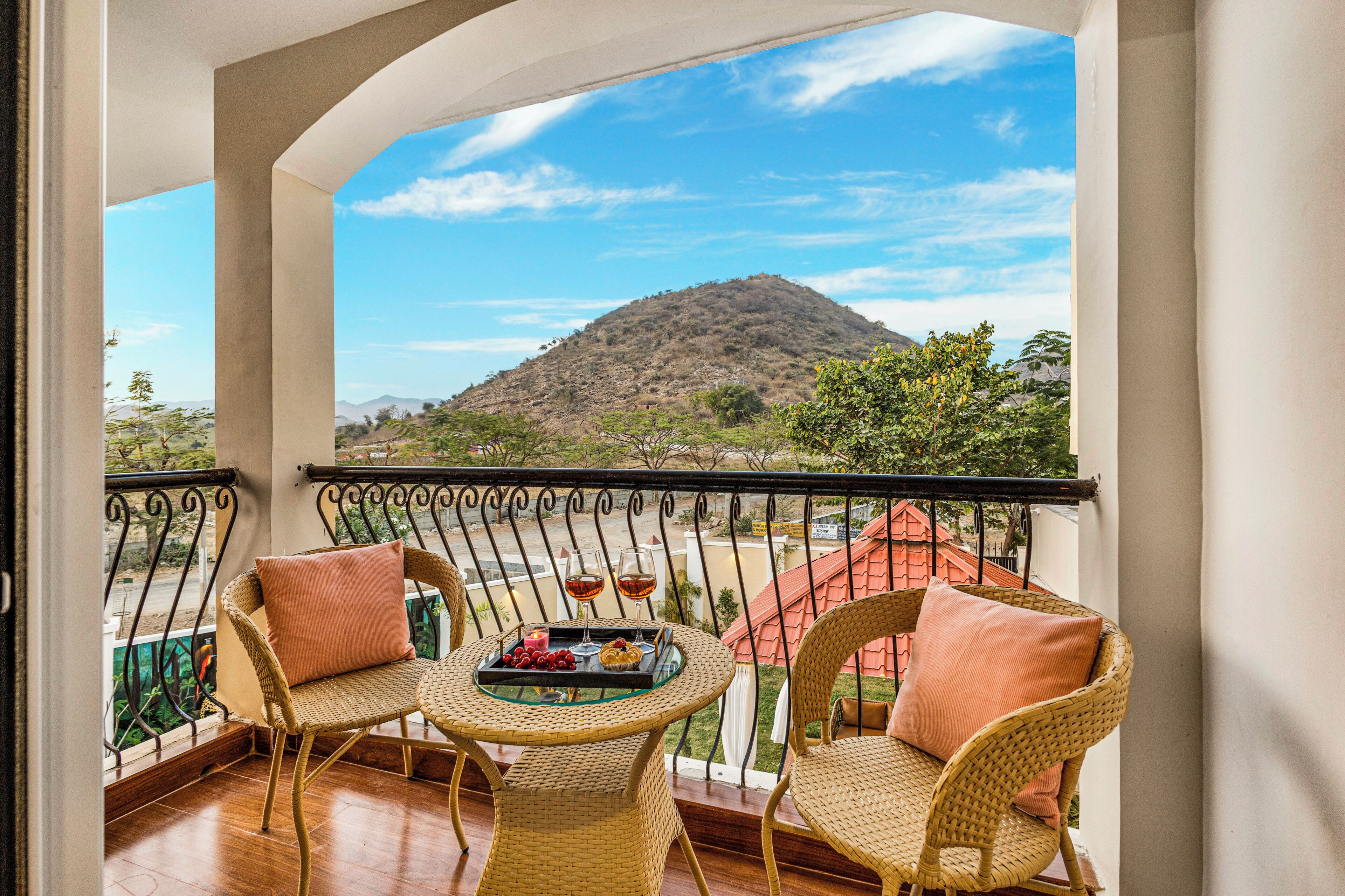 Deluxe Villa | Property grounds