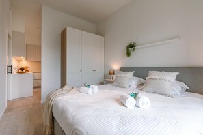 1 bedroom, travel cot, WiFi, bed sheets - Apartment with terrace close to the beach (Oostende)