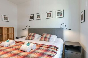 2 bedrooms, iron/ironing board, WiFi, bed sheets - Brand new apartment with terrace ı Ostend (Oostende)