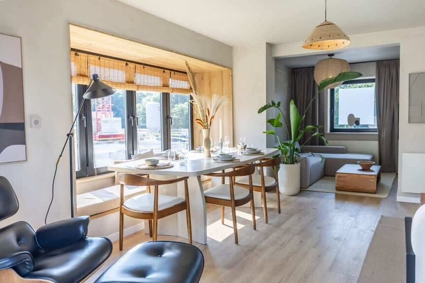 Gemütliche Wohnung Mit Balkon & Arbeitsbereich - Cadzand