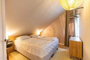2 Schlafzimmer, Schreibtisch, Bügeleisen/Bügelbrett, WLAN