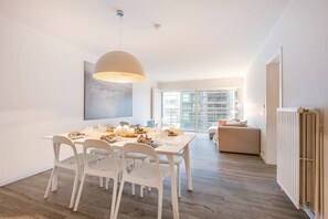 Dining - Casiola - Cozy apartment with sea view (Koksijde)